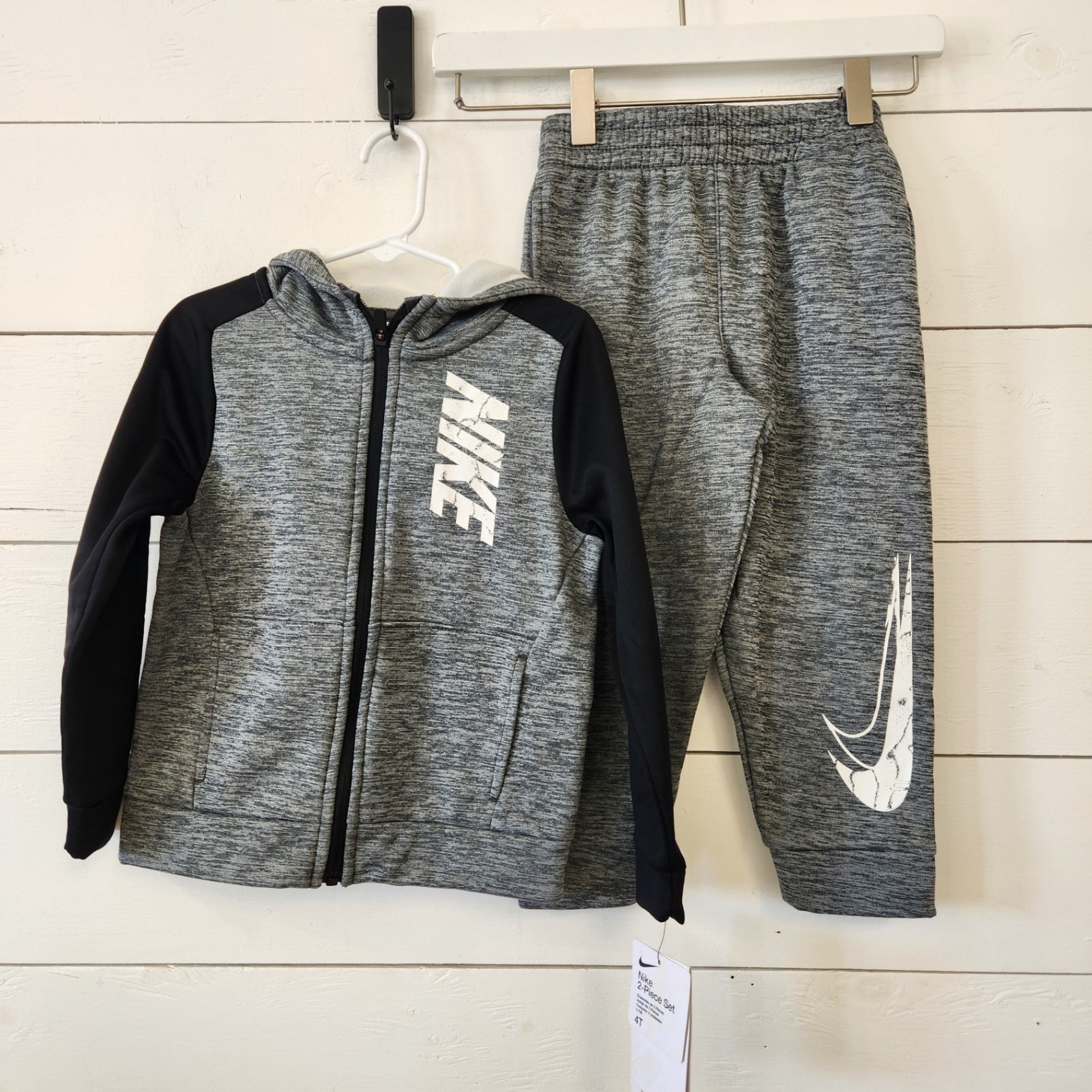 Size 4t | Nike Kids' Hoodie and Joggers Set | UBNUU