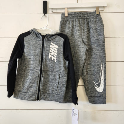 Size 4t | Nike Kids' Hoodie and Joggers Set | UBNUU