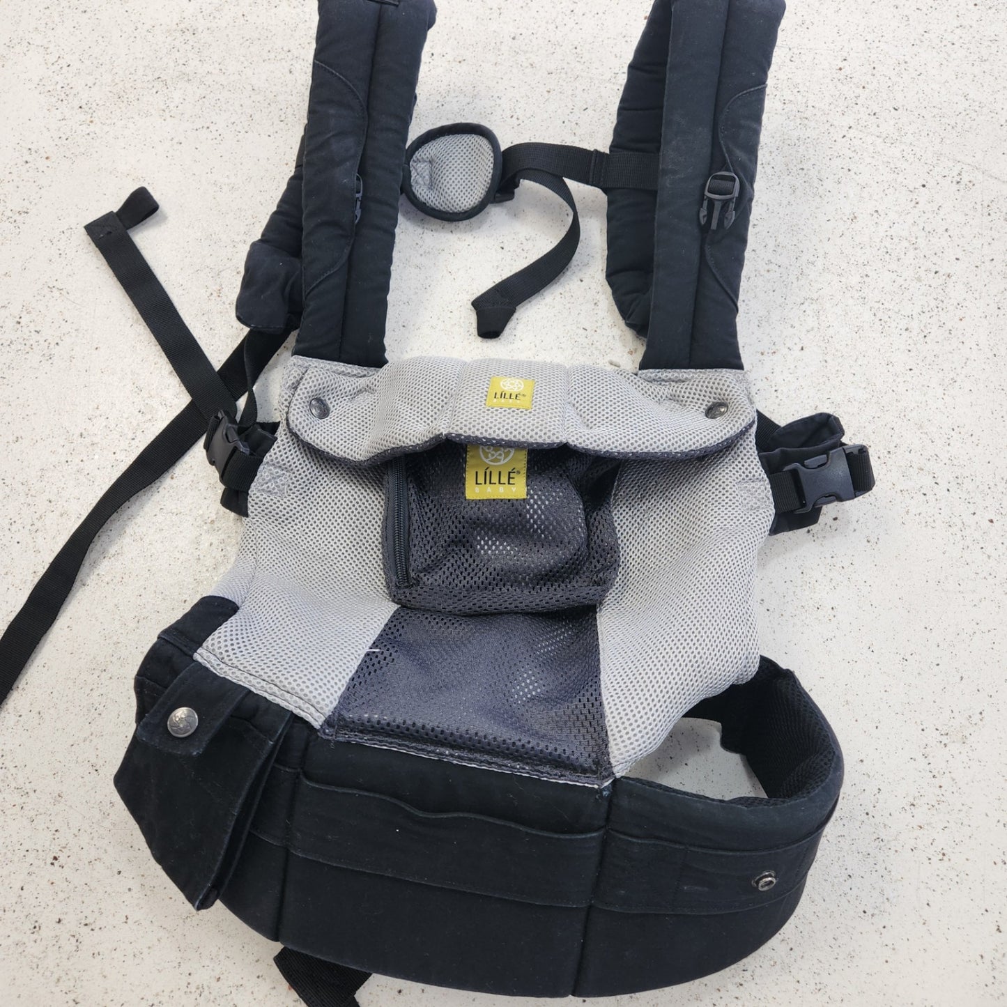 Size One size | LILLE BABY Kids' Carrier | UBNUU