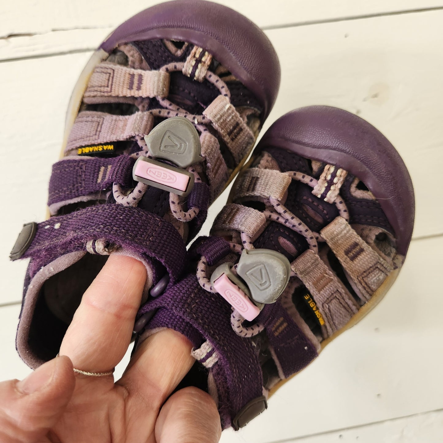 Size 8 | KEEN Kids' Shoes | UBNUU