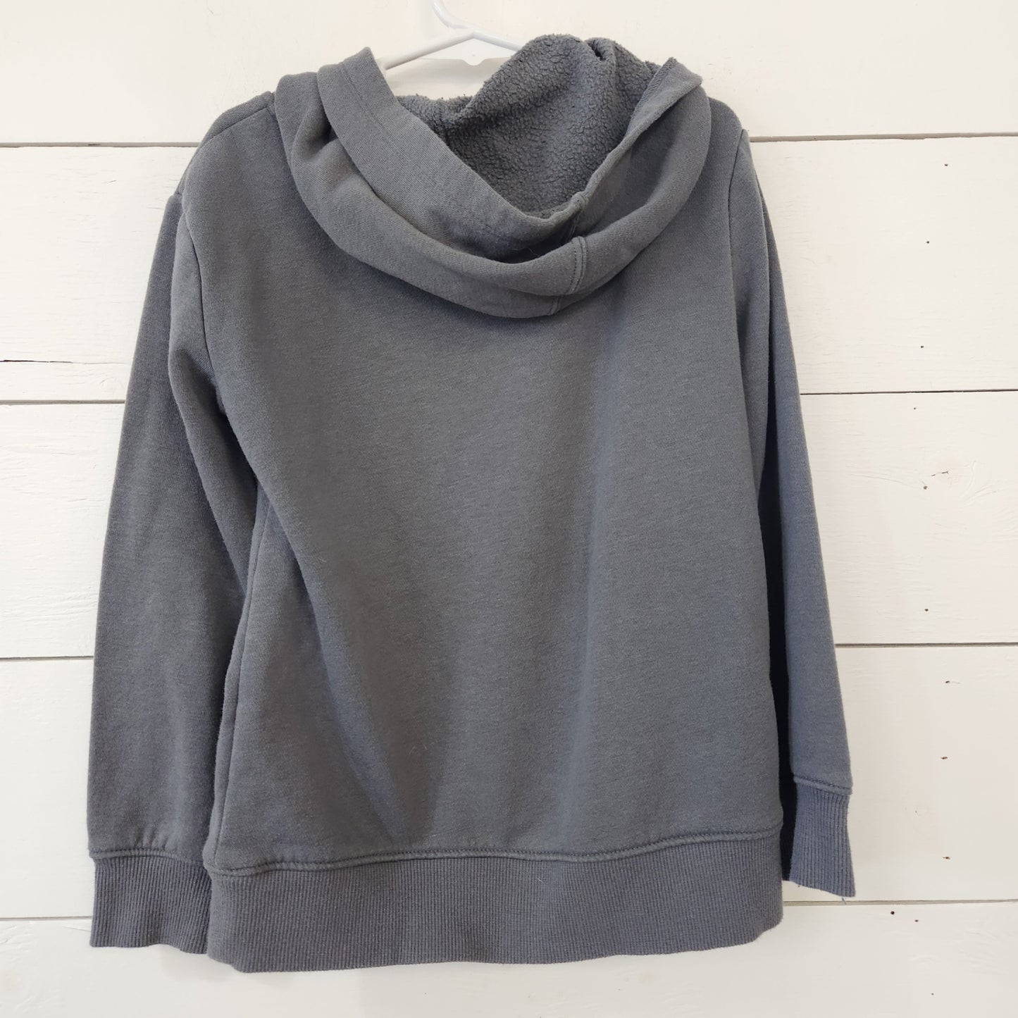 Size 6 | Under Armour Kids' Hoodie | UBNUU