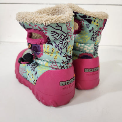 Size 8 | BOGS Kids' Boots | UBNUU