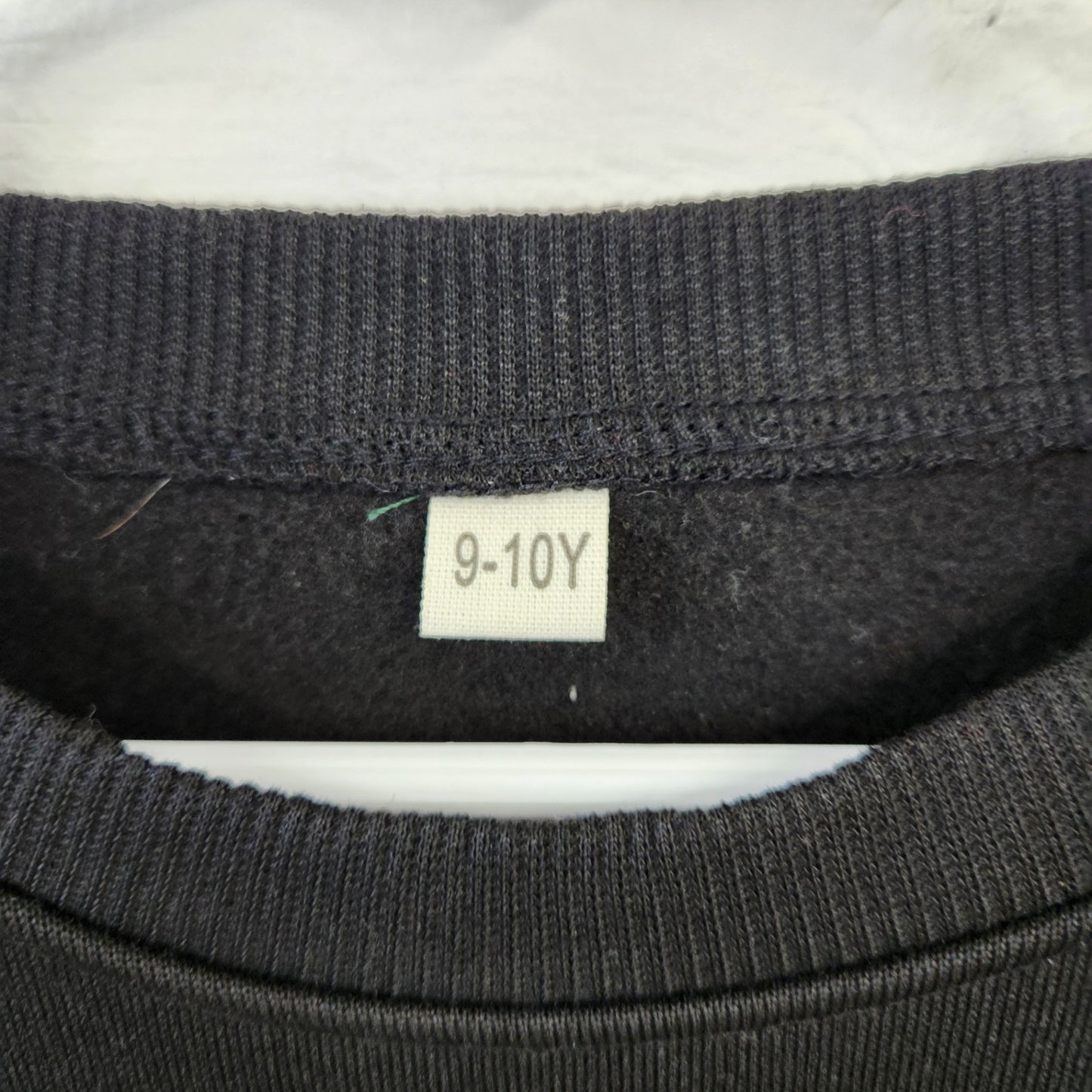Size 9-10Y | Unknown Kids' Sweatshirt | UBNUU