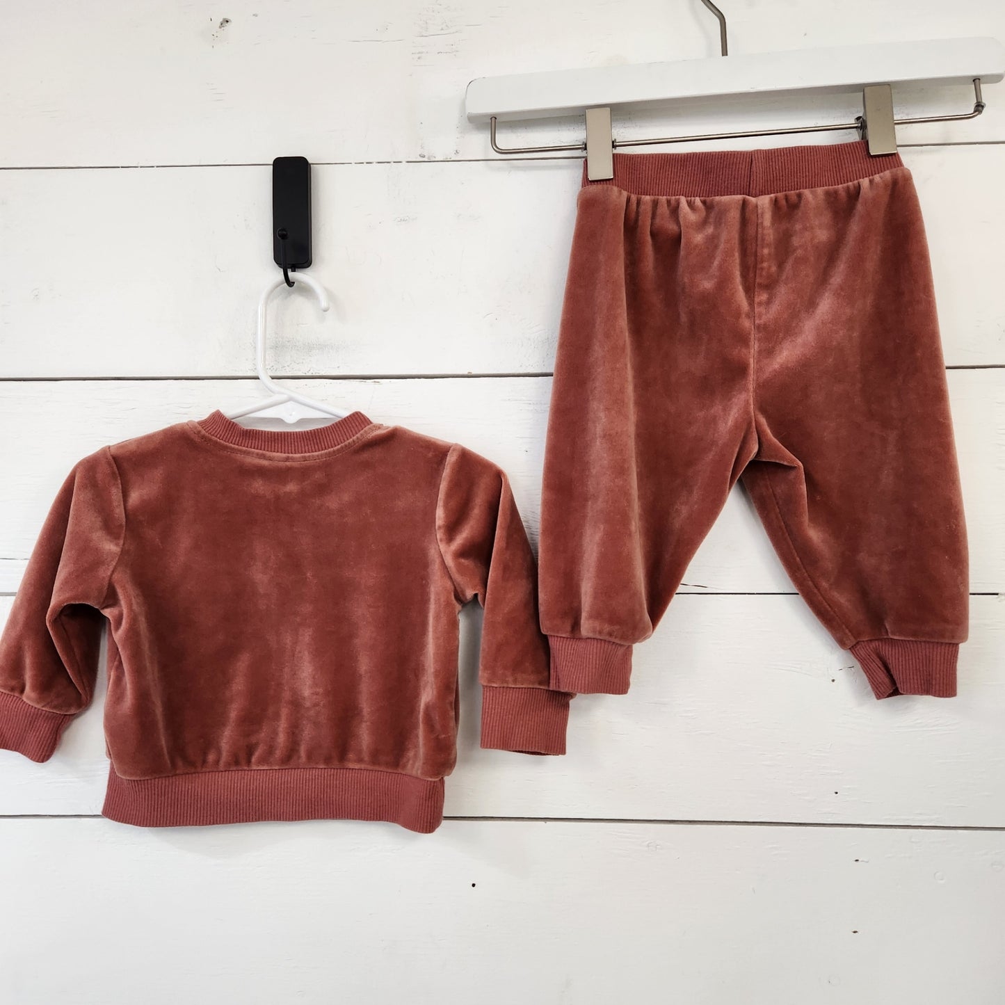 Size 3-6M | Peyton and Scout Kids' Sweater Set | UBNUU