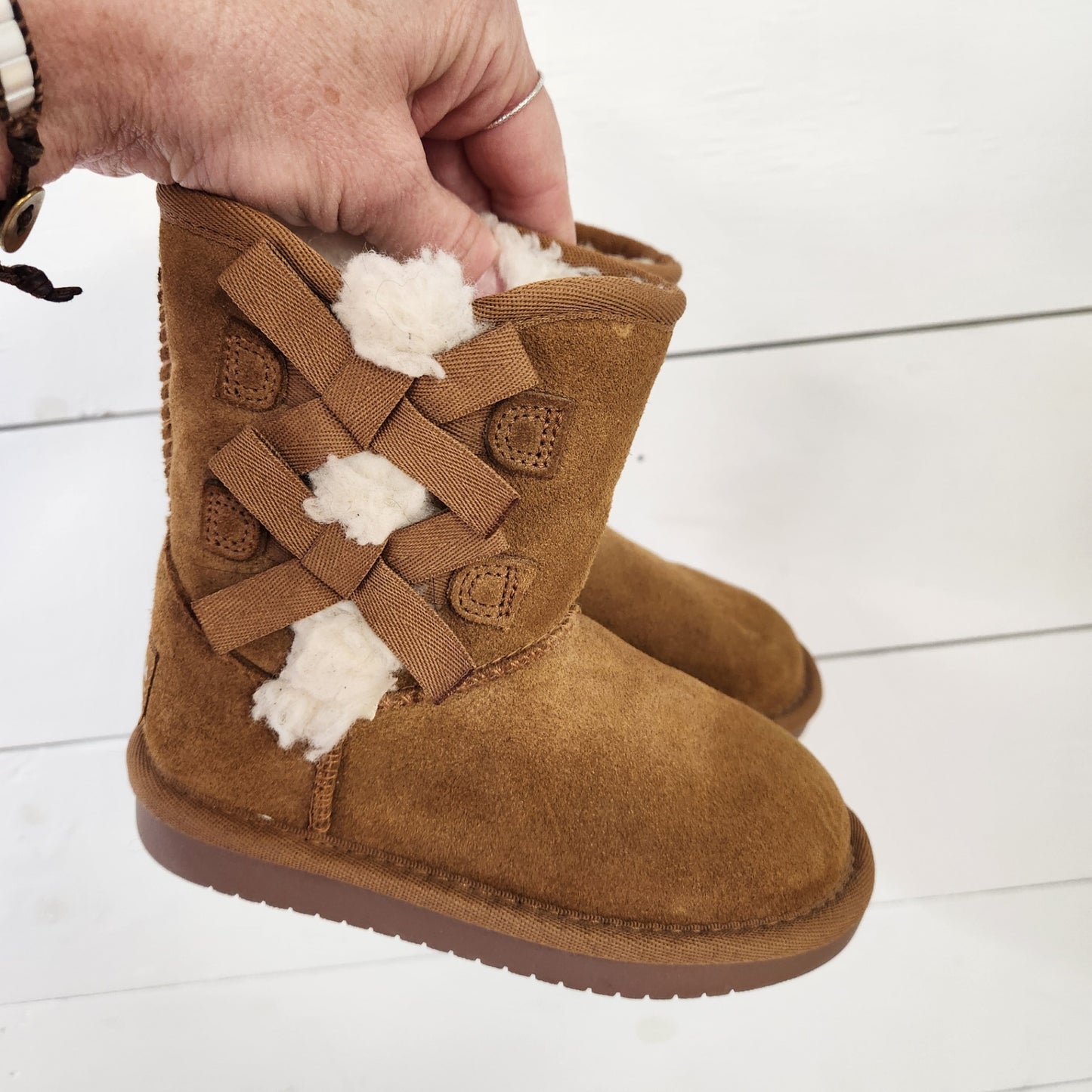 Size 9 | Koolaburra by UGG Kids' Shoes | UBNUU