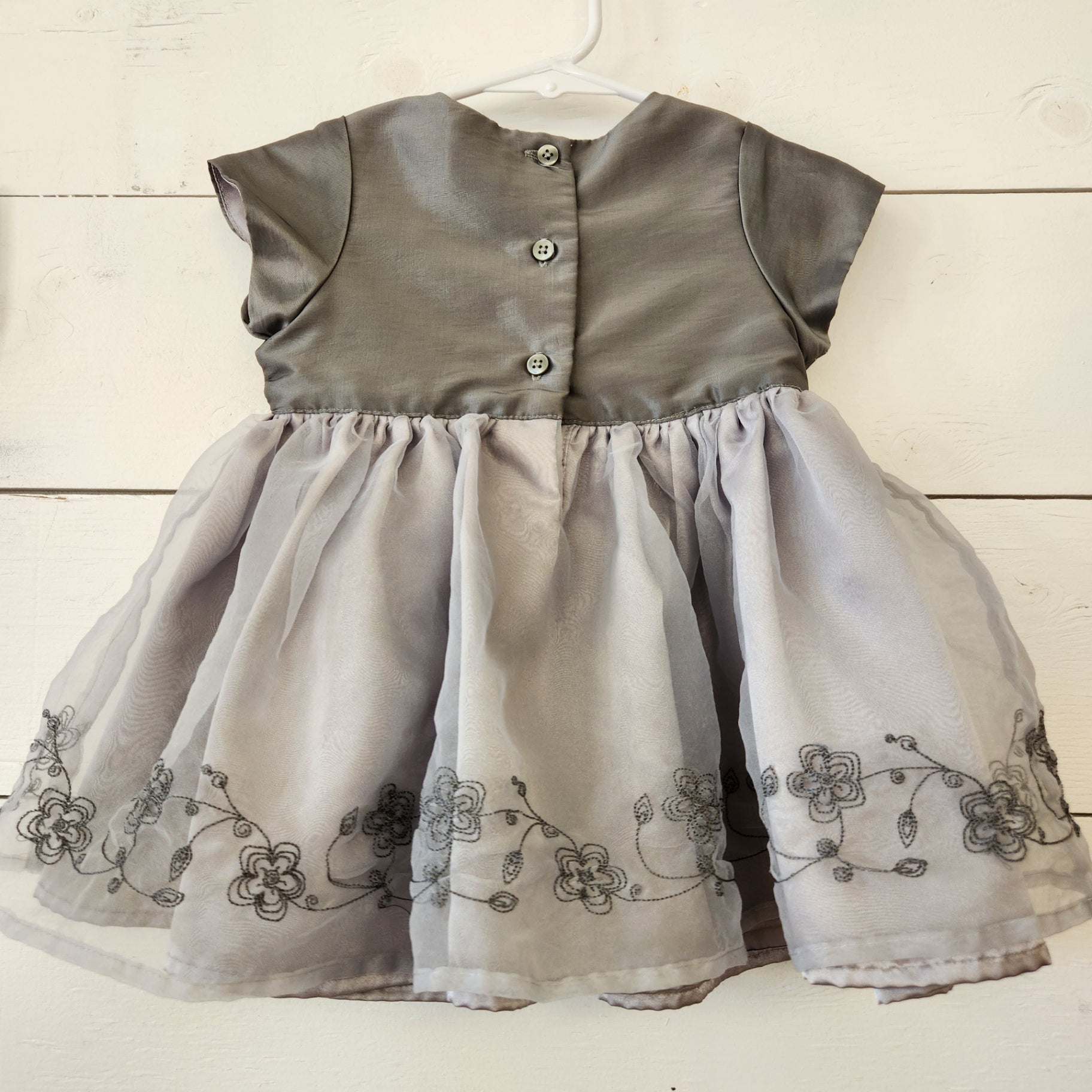 Size 6-12 mos | GAP Kids' Dress | UBNUU