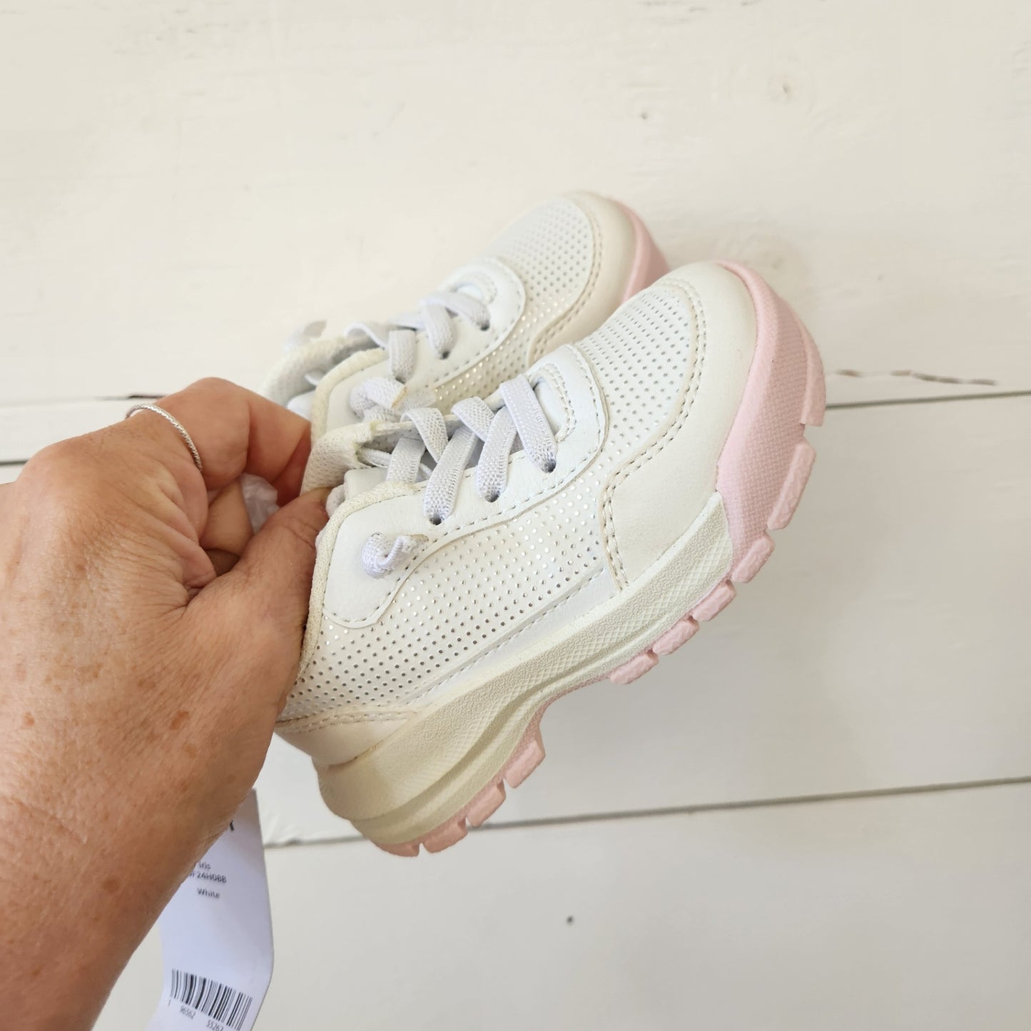 Size 5 | OSH KOSH B’GOSH Kids' Shoes | UBNUU