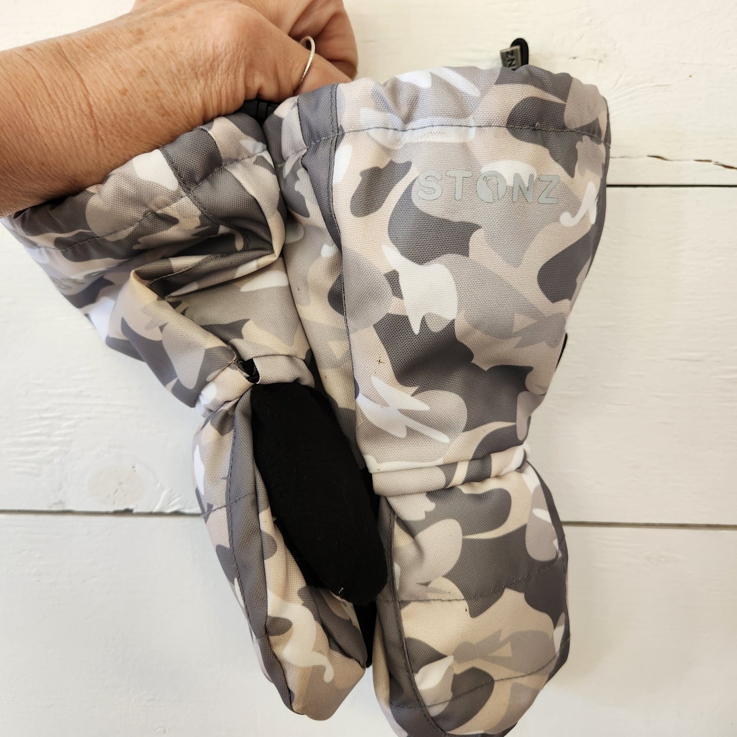 Size 2t-4t | STONZ Kids' Snow mittens | UBNUU