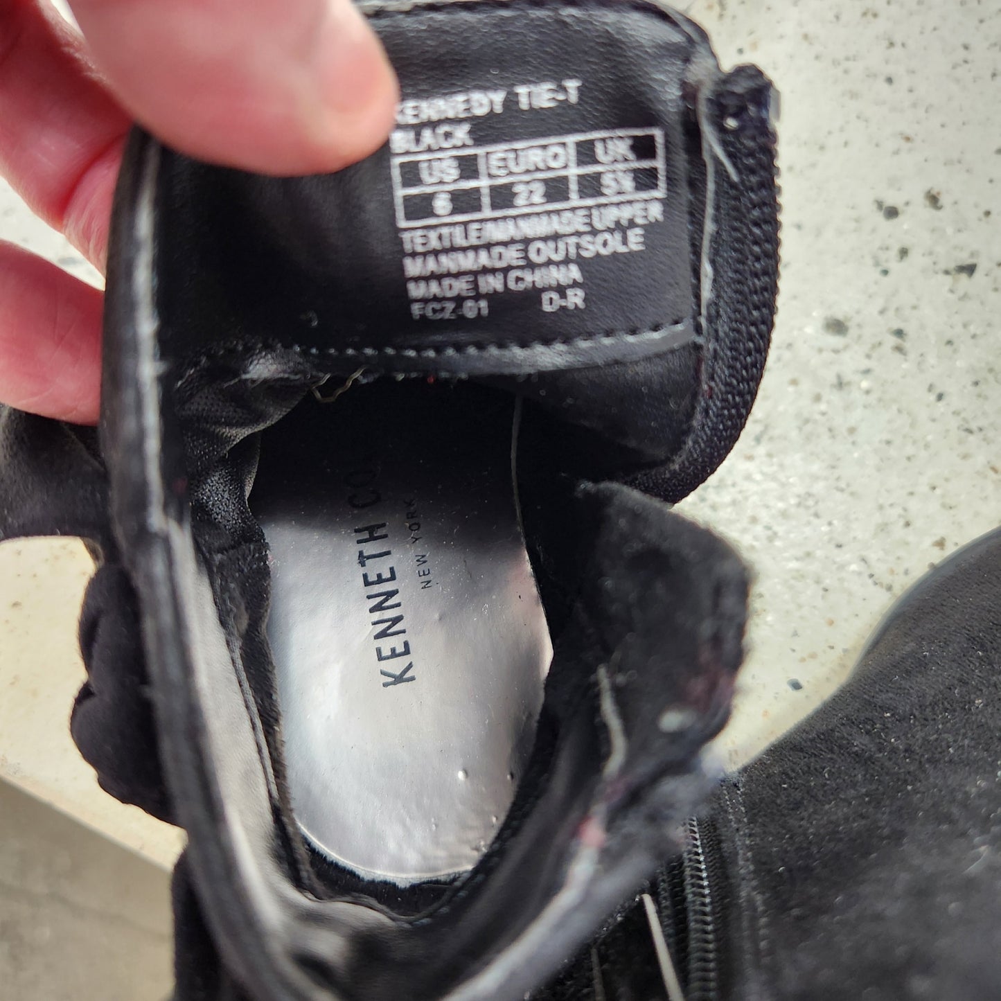Size 5 | Kenneth Cole Kids' Shoes | UBNUU