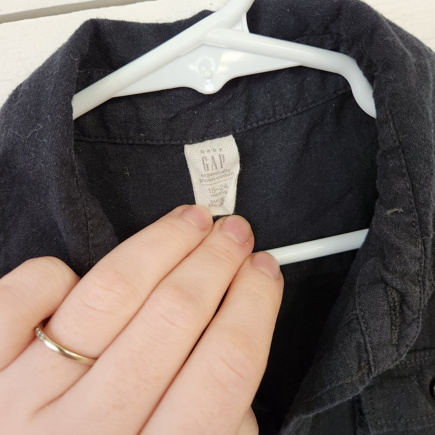 Size 18-24m | GAP Kids' Shirt | UBNUU