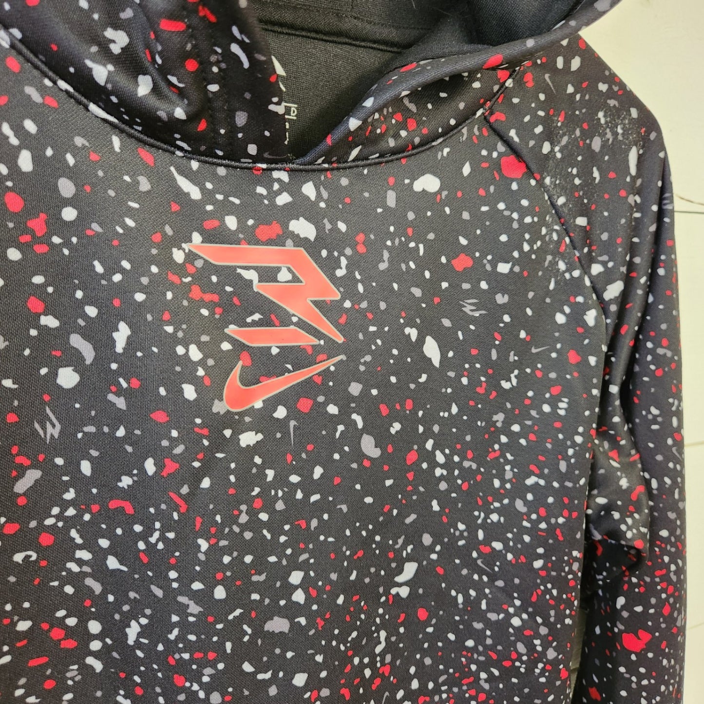 Size L | Nike Kids' Hoodie | UBNUU