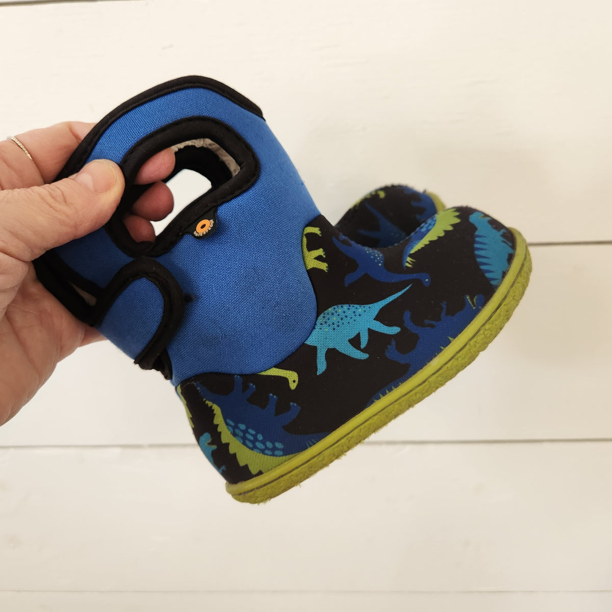 Size 6 | BOGS Kids' Shoes | UBNUU