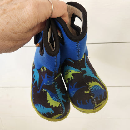 Size 6 | BOGS Kids' Shoes | UBNUU