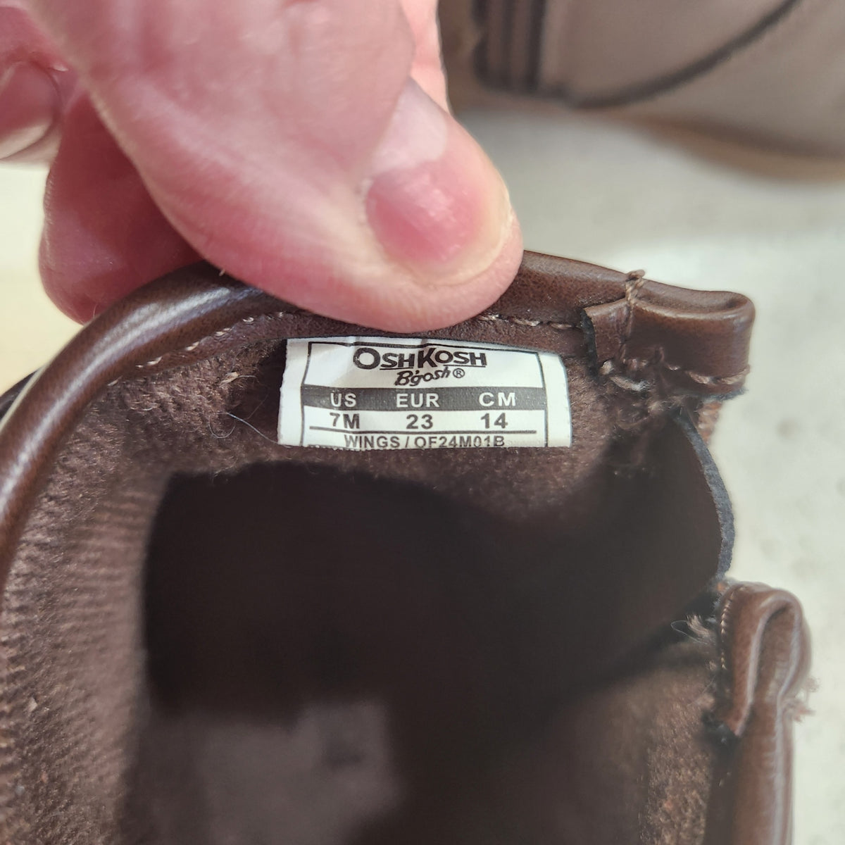 Size 7M | OshKosh B'gosh Kids' Shoes | UBNUU