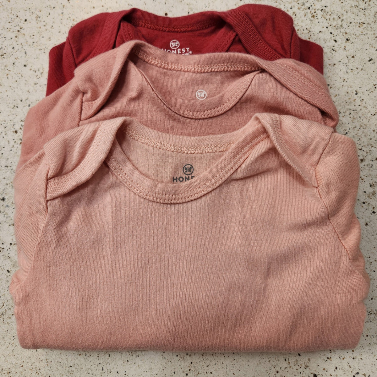 Size 6-9 months | Honest Kids' Bodysuit Set | UBNUU