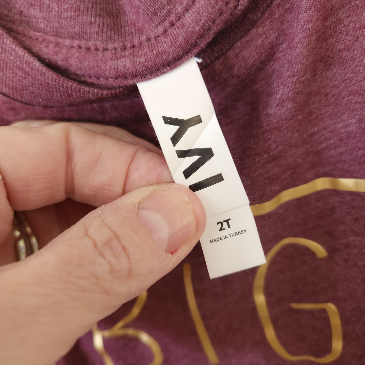 Size 2T | VIVI Kids' T-Shirt | UBNUU