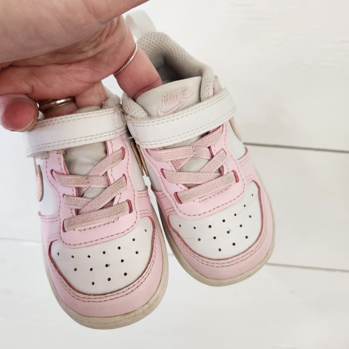Size 5.5 | Nike Kids' Shoes | UBNUU