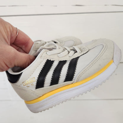 Size 6K | adidas Kids' Shoes | UBNUU
