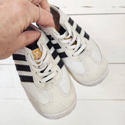 Size 6K | adidas Kids' Shoes | UBNUU