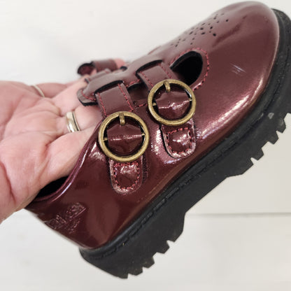 Size 7 | OshKosh Kids' Shoes | UBNUU