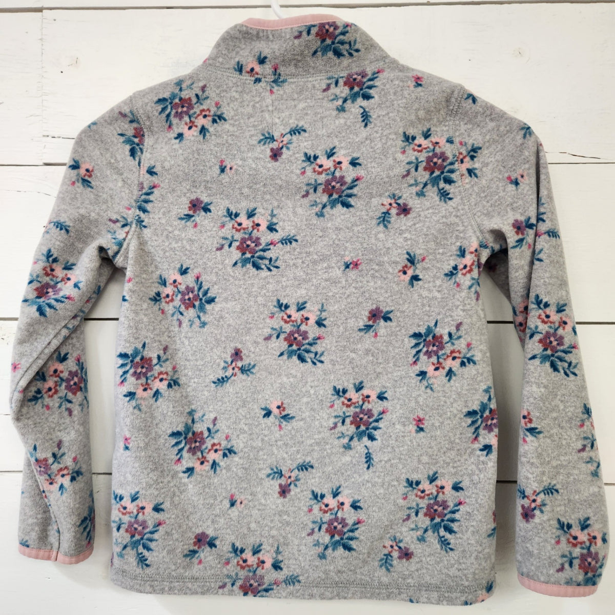 Size 7 | OshKosh B'gosh Kids' Sweatshirt | UBNUU