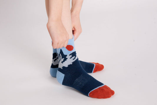 Oaki - Merino Wool Mini-Crew Socks (Kids): Mountain / Big Kid