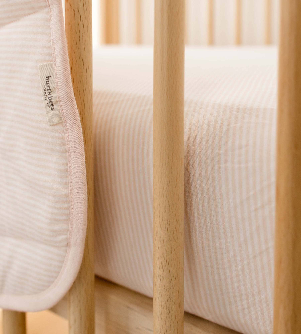 Swaying Branches Organic Cotton Reversible Baby Blanket | Pink
