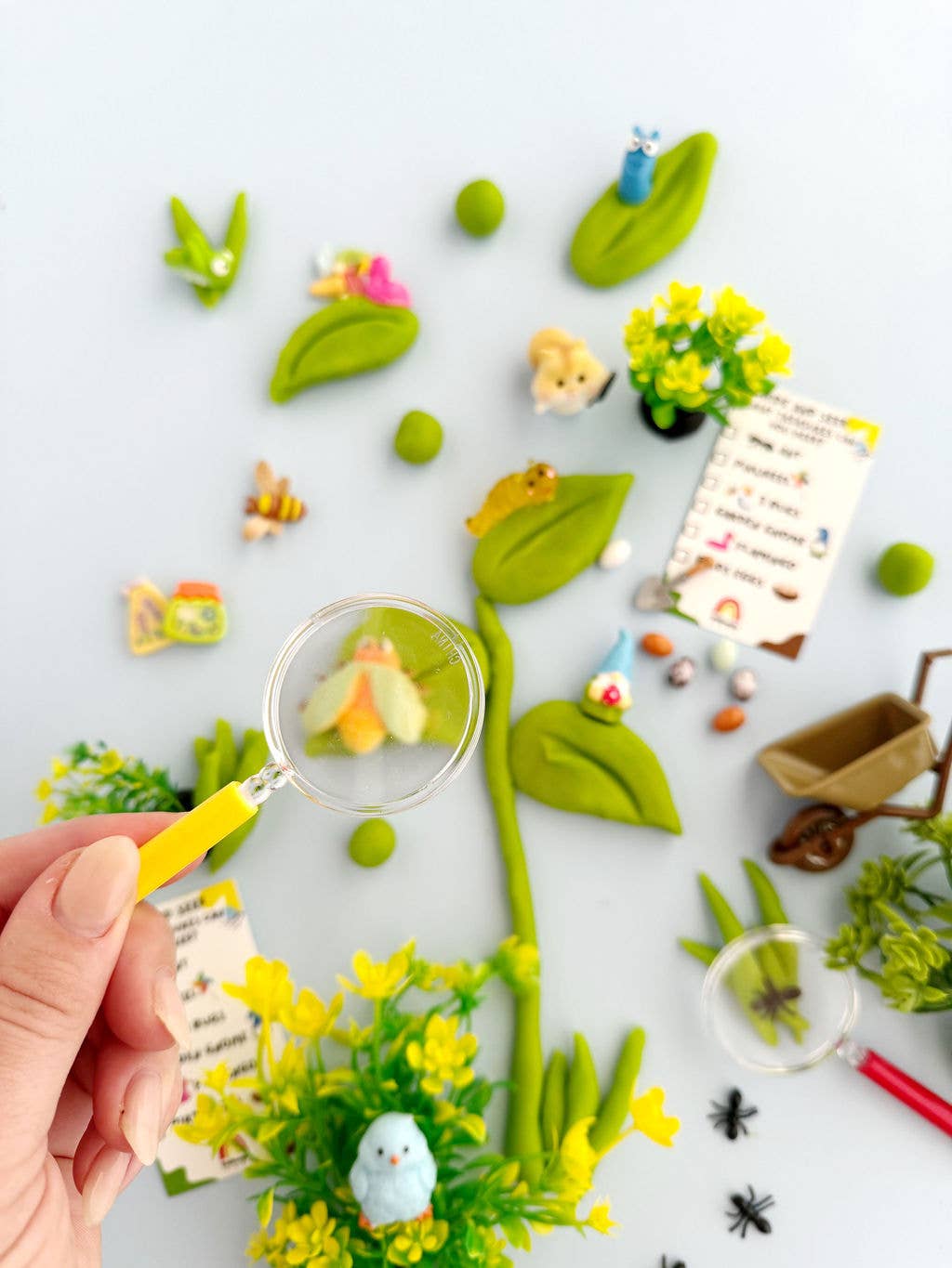 Earth Grown KidDoughs (KidDoughs by EGKD) - Backyard Bug Seek 'n Find KidDough Play Kit