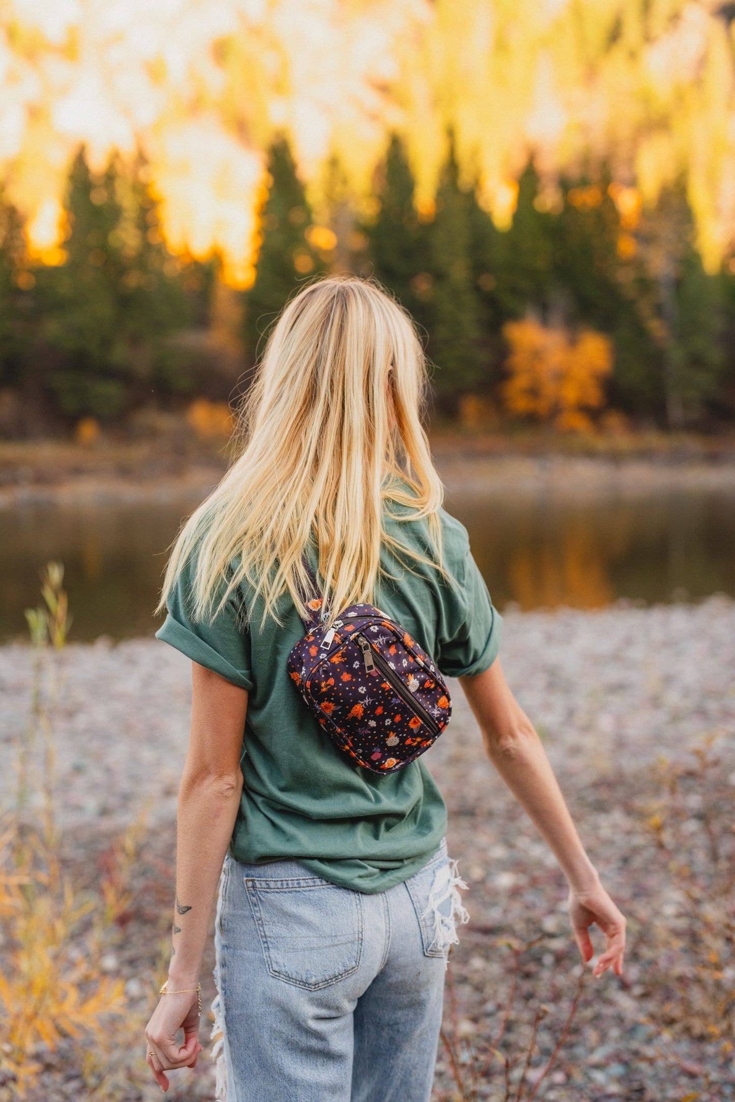 The Montana Scene - Belt Bag - Plum Floral