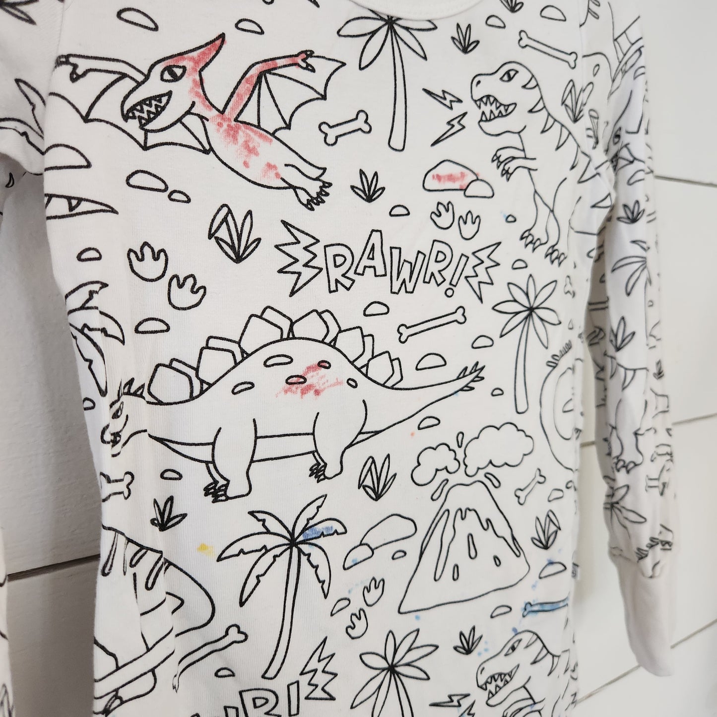 Size 2t | Caden Lane Color Me Pajama Set *some colored