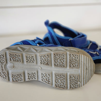 Size 11m | Osh Kosh blue sandals