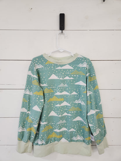 Size 8 | Briar & Boone Green Mountain Long Sleeve *stain