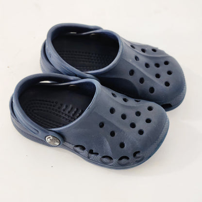 Size 8 | Navy Crocs | UBNUU