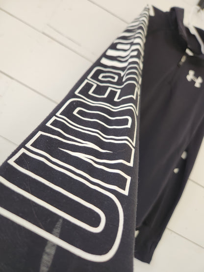 Size YM (8-10) | Under Armour 1/4 Zip