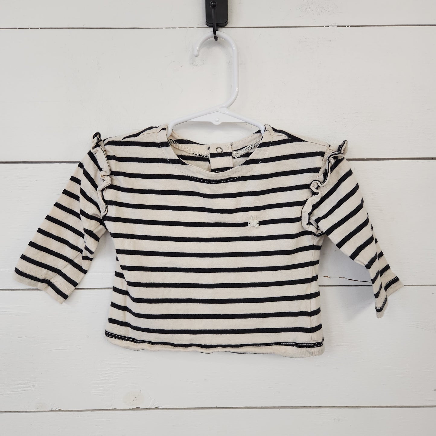 Size 6-12m | Gap Black Striped Ruffle Sleeve Shirt