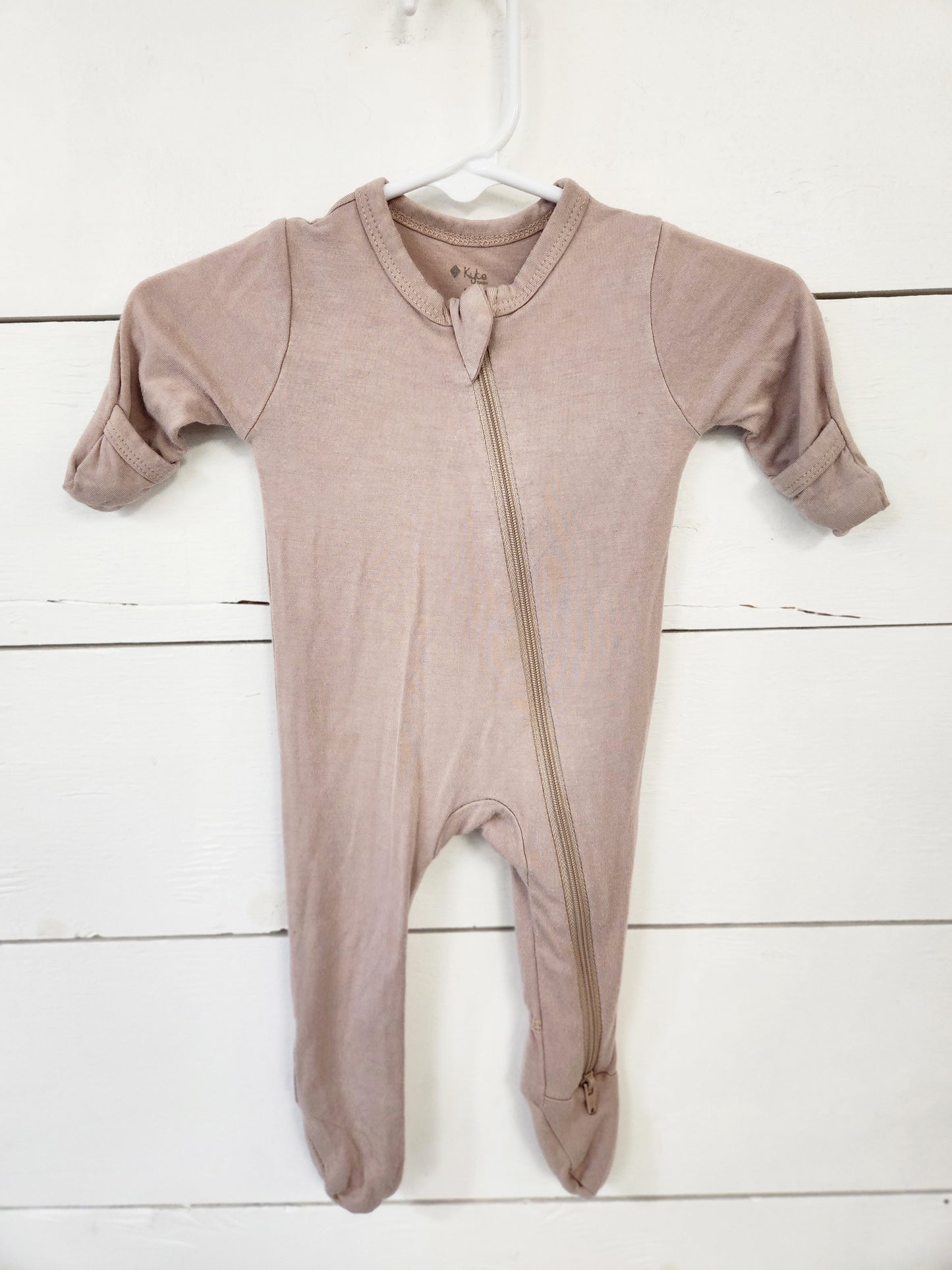 Size NB | Kyte Tan Zip Sleeper