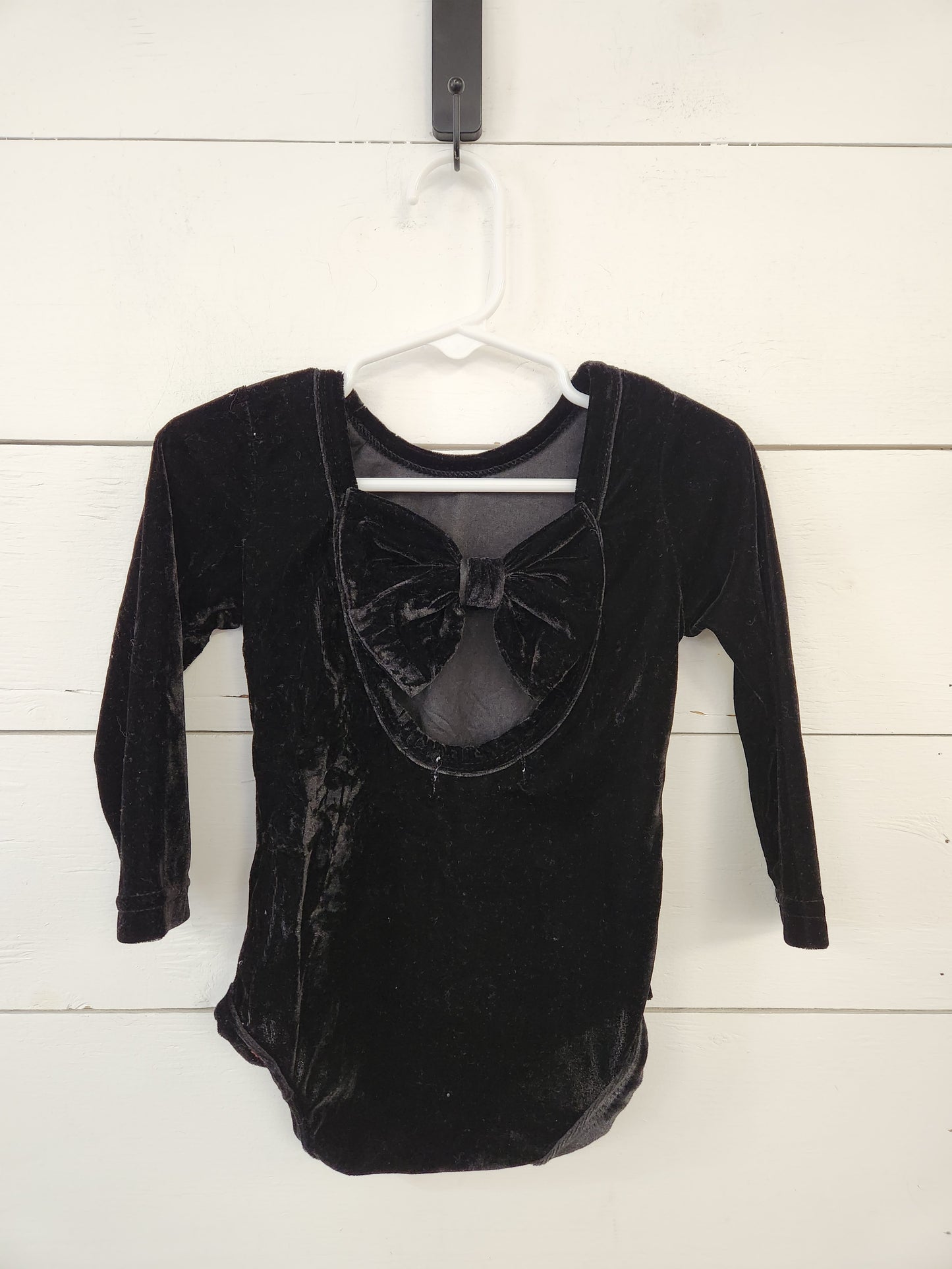 Size 2t | Bizzy Izzy Velvet Black Bow Bodysuit