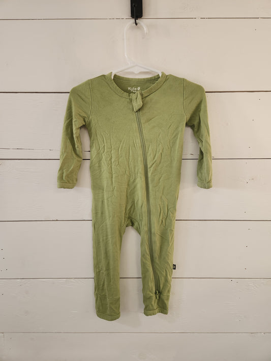 Size 6-12m | Kyte Green Sleeper