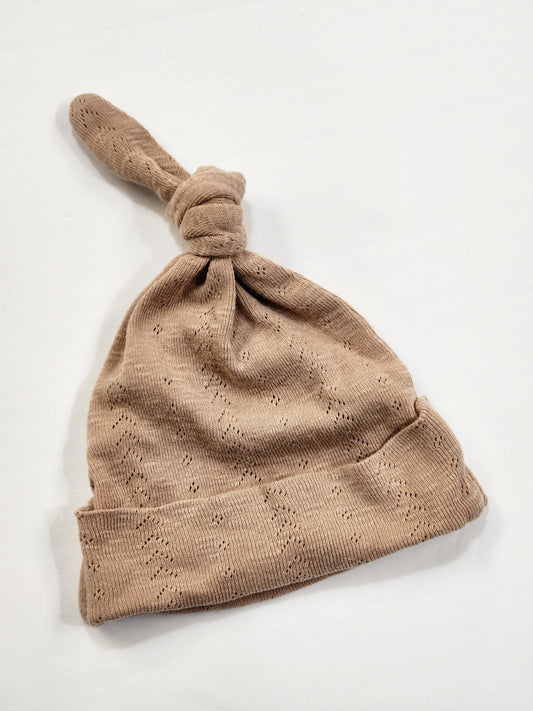 Size 0-3m | Kate Quinn Eyelet Knot Hat