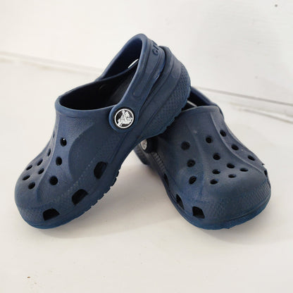 Size 8 | Navy Crocs | UBNUU