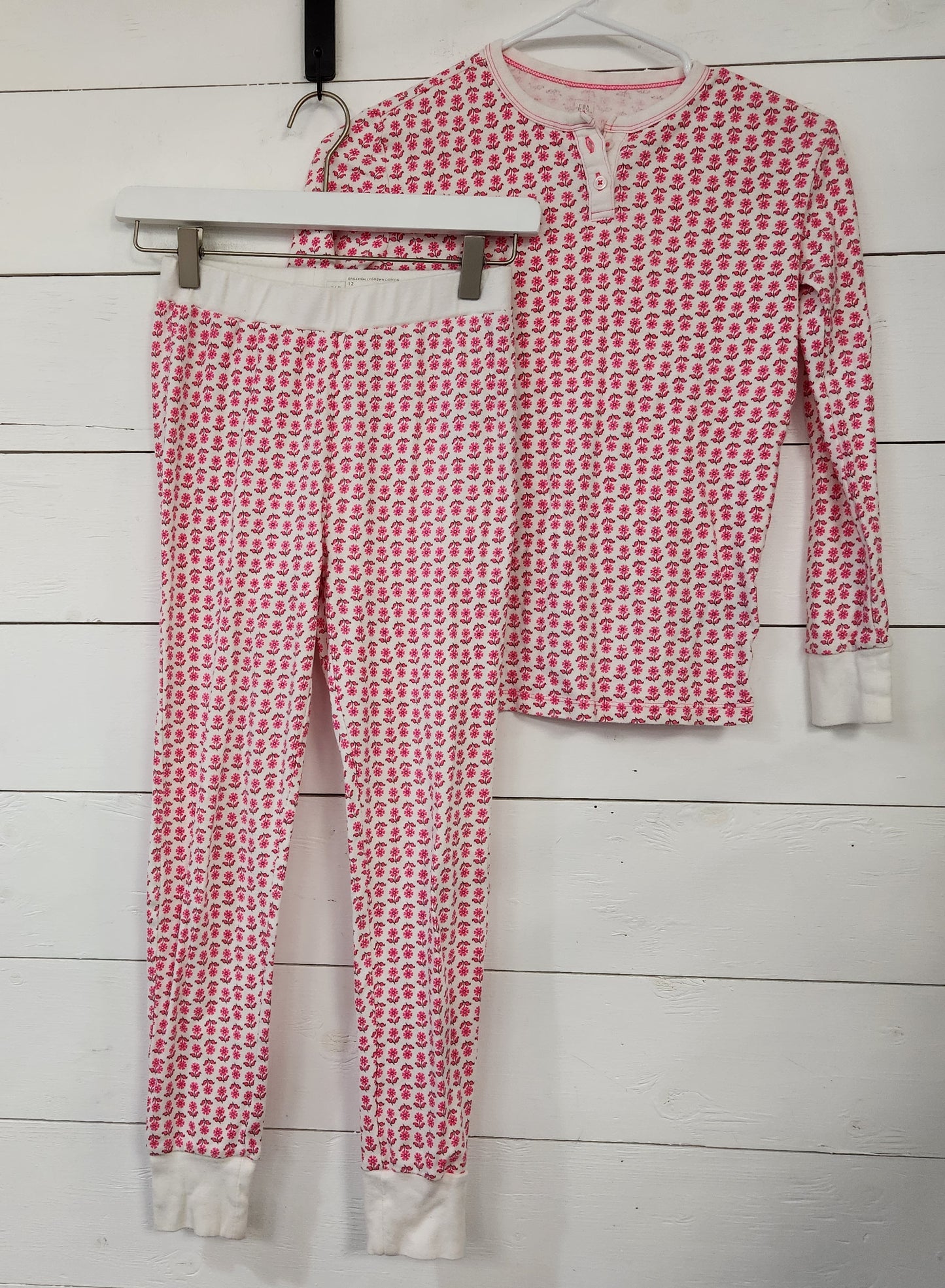 Size 12 | Gap pink flower PJ set