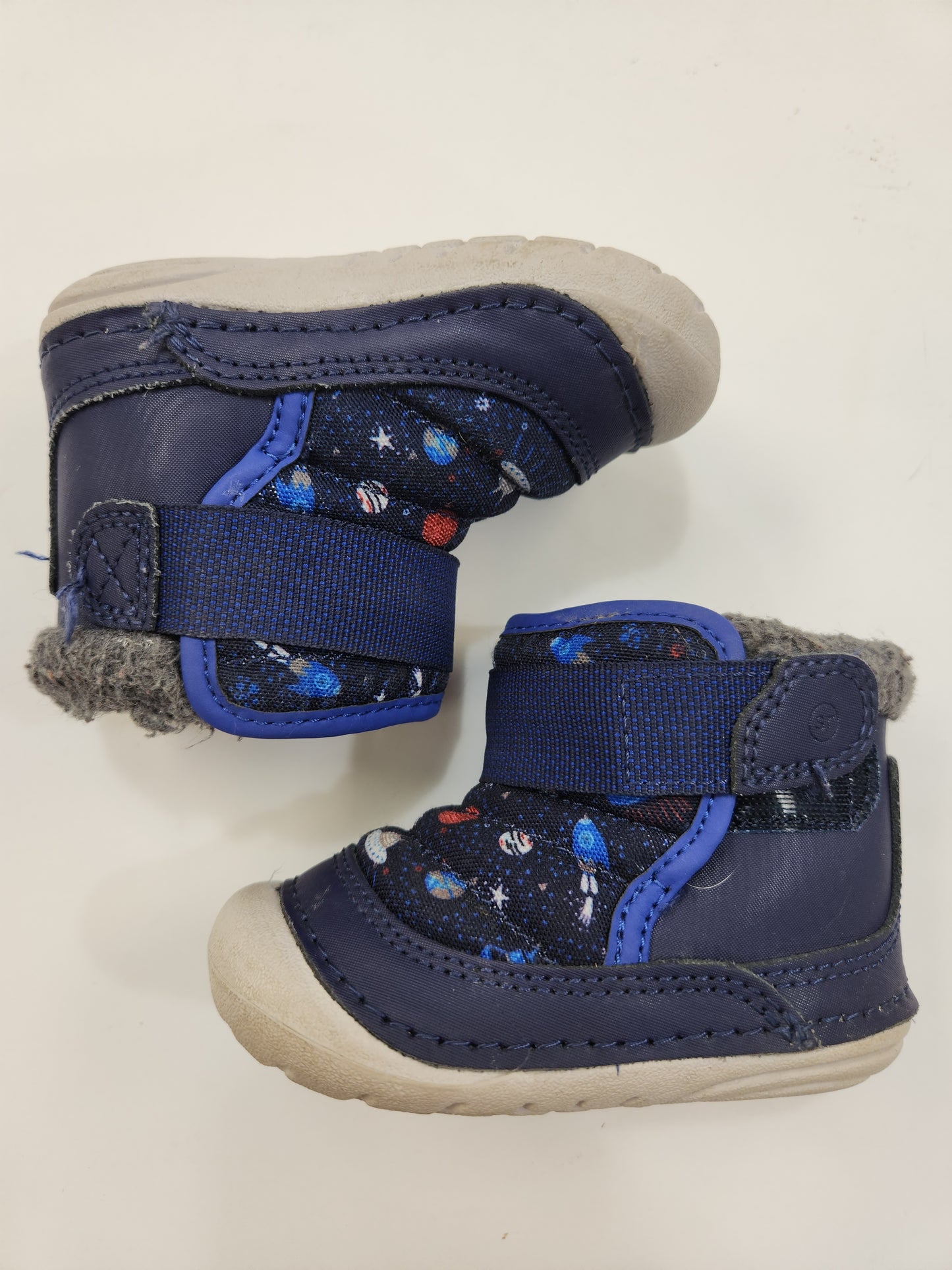 Size 4w | StrideRite Space Winter Boots