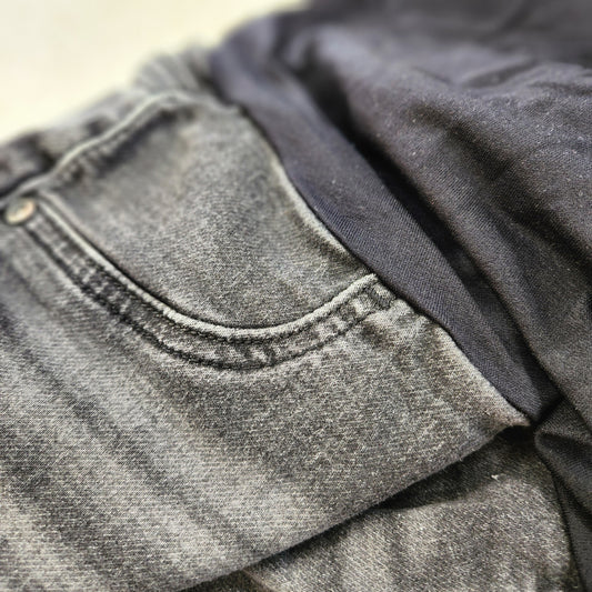 Size 4 | Sonoma Maternity Skinny Jeans