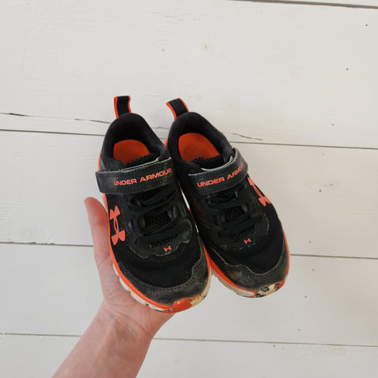 Size 11K | Under Armour Black and Orange Sneakers