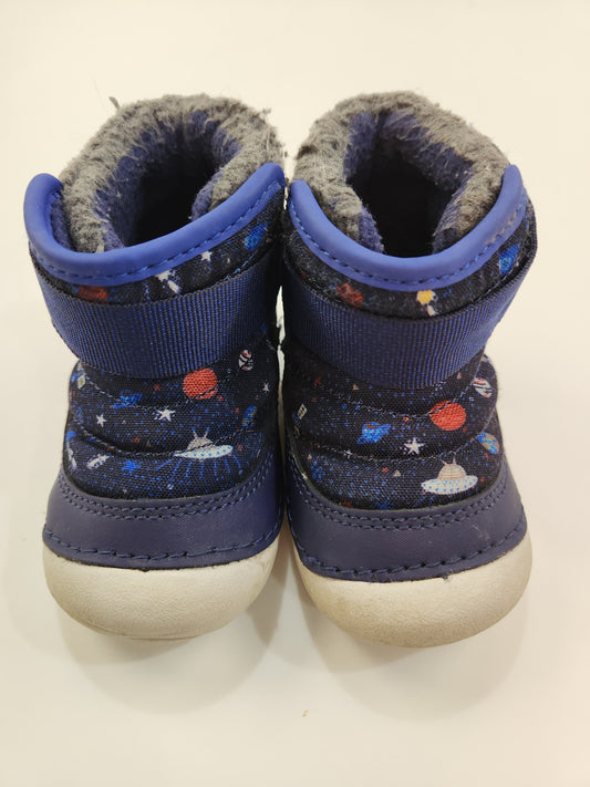 Size 4w | StrideRite Space Winter Boots
