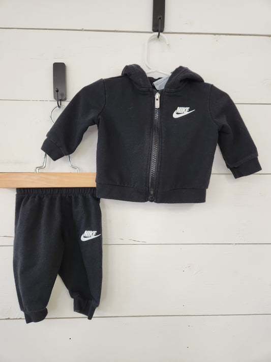 Size 3m | Nike Zip-Up/Jogger Set