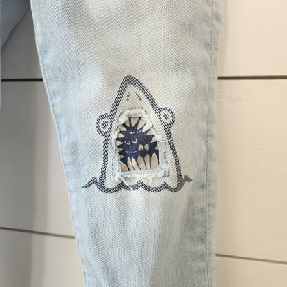 Size 3t | Gap Shark Jeans *staining