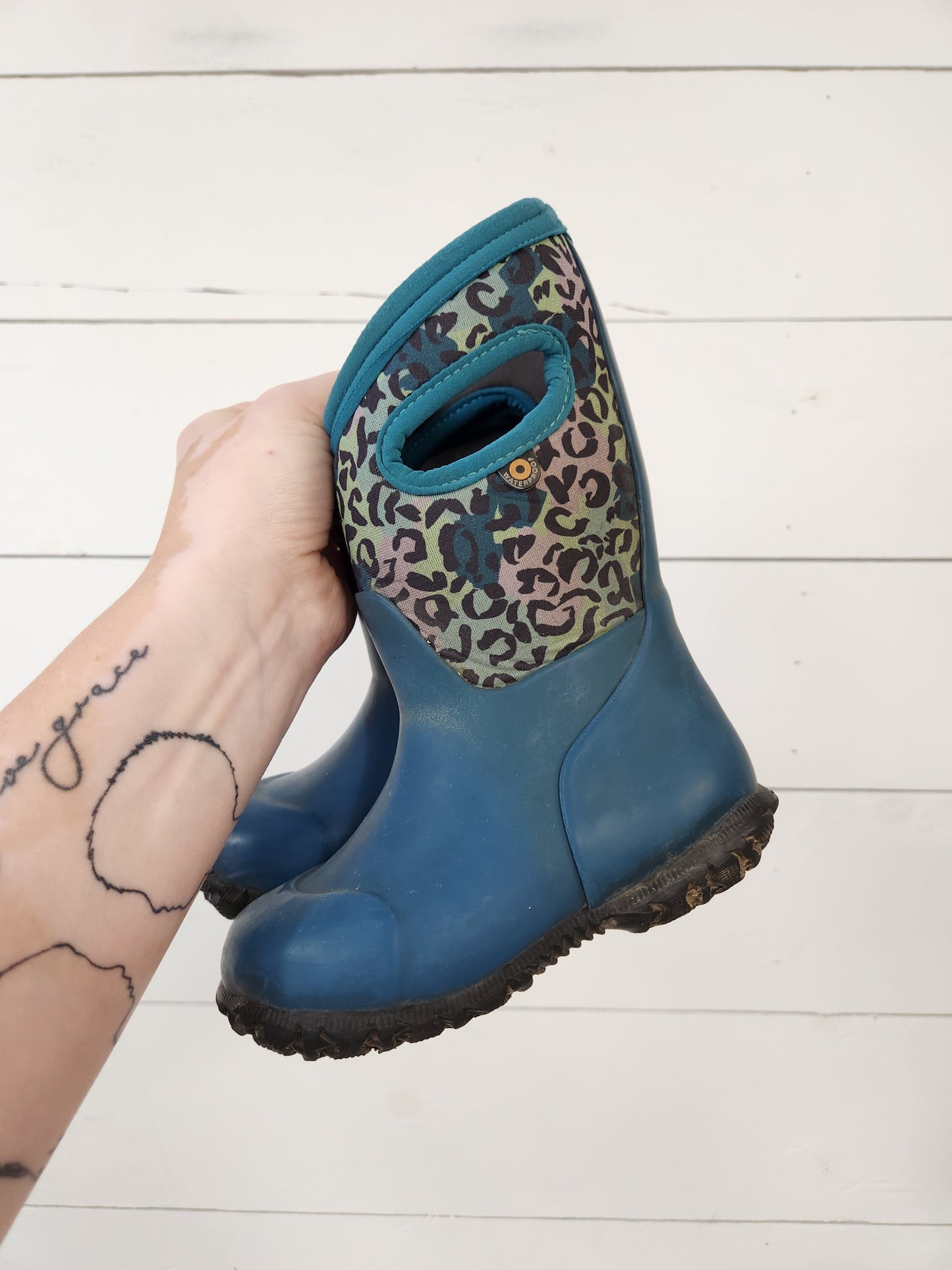Size 8 | BOGS Kids' Shoes | UBNUU