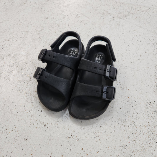 Size 7-8 | Baby Gap Black Sandals