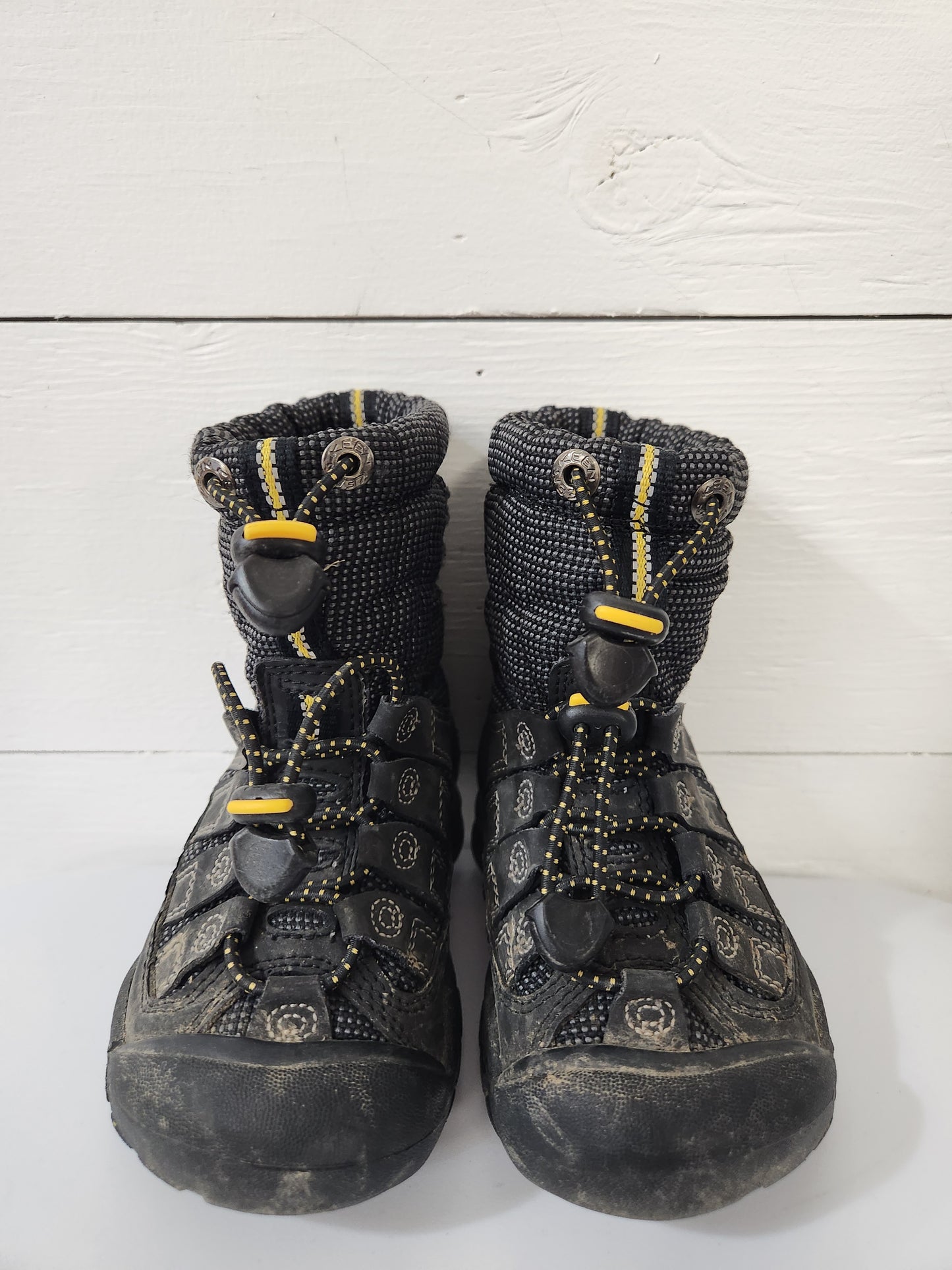 Size 8 | Keen Winter Boots